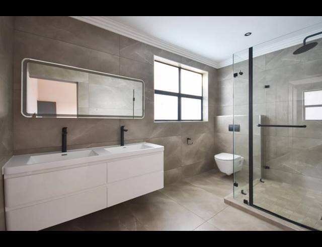 3 BEDROOM HOUSE FOR SALE IN MIDSTREAM ESTATE